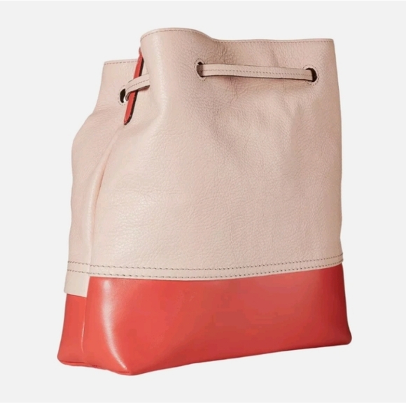 Lodies Kate Cara leather  convertible drawstring - Picture 3 of 4